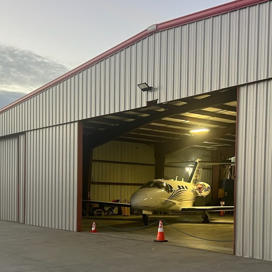 Hangar Image Hangar Image