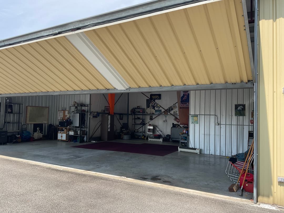 Hangar Image Hangar Image