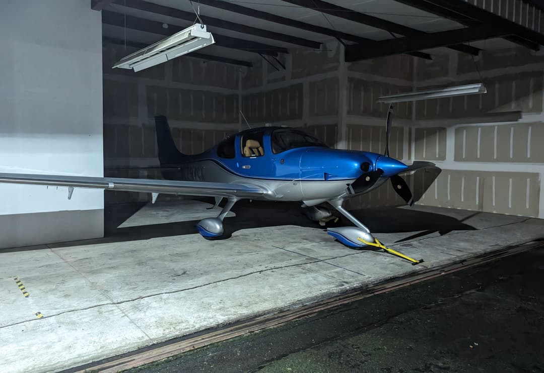 Hangar Image Hangar Image