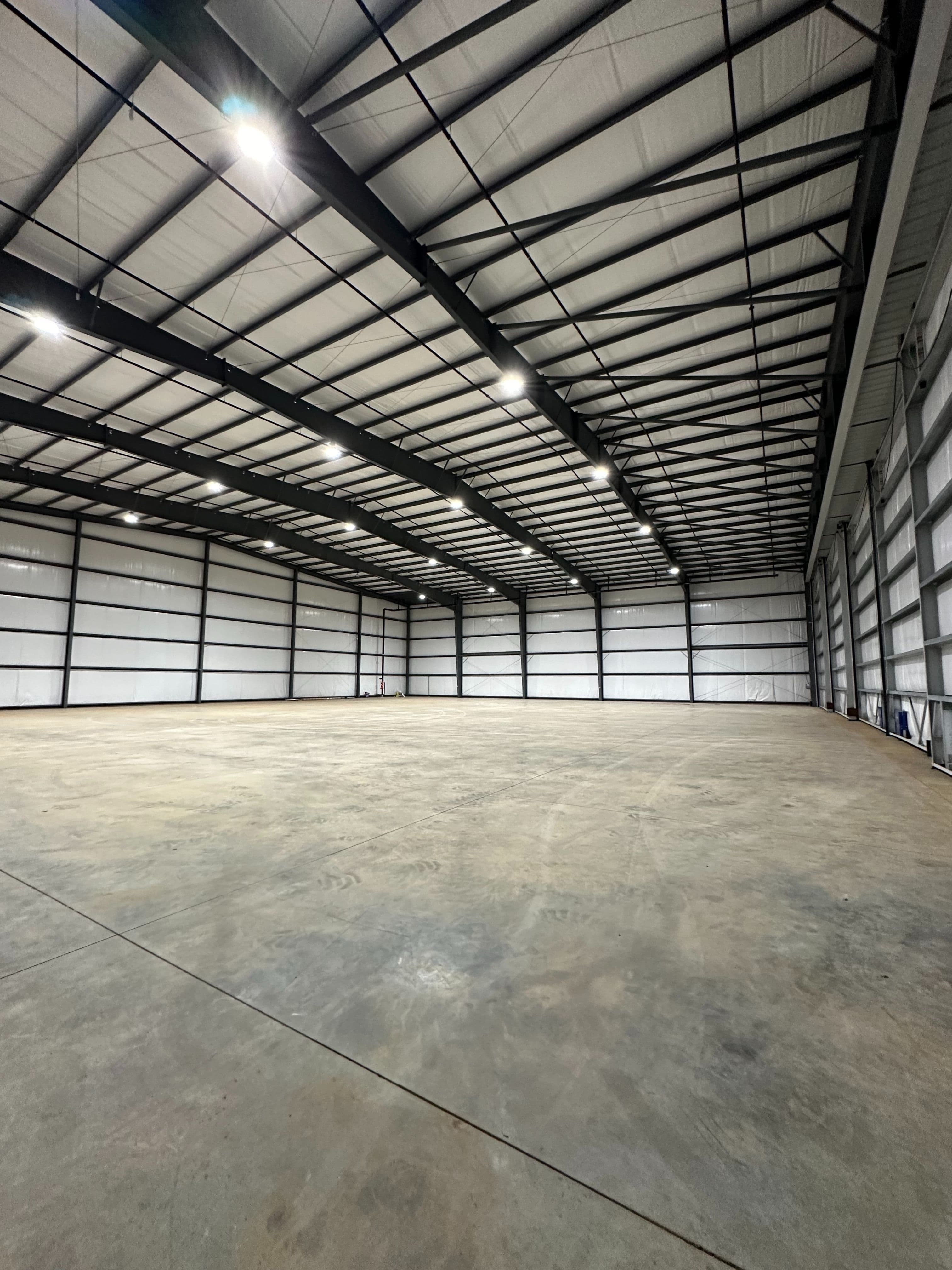 Brand New 150x125 Hangar  1