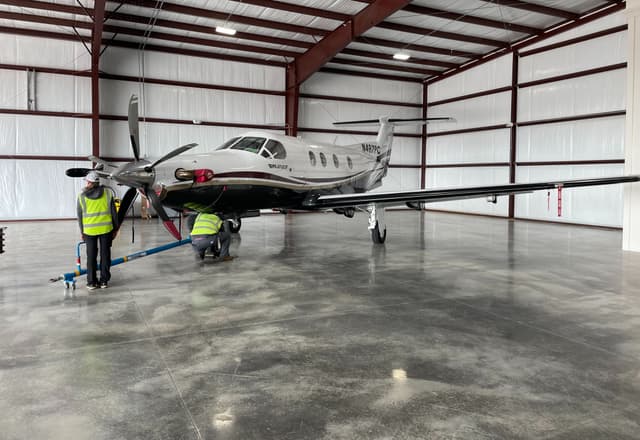 New Hangar with 17' Hi Door 4