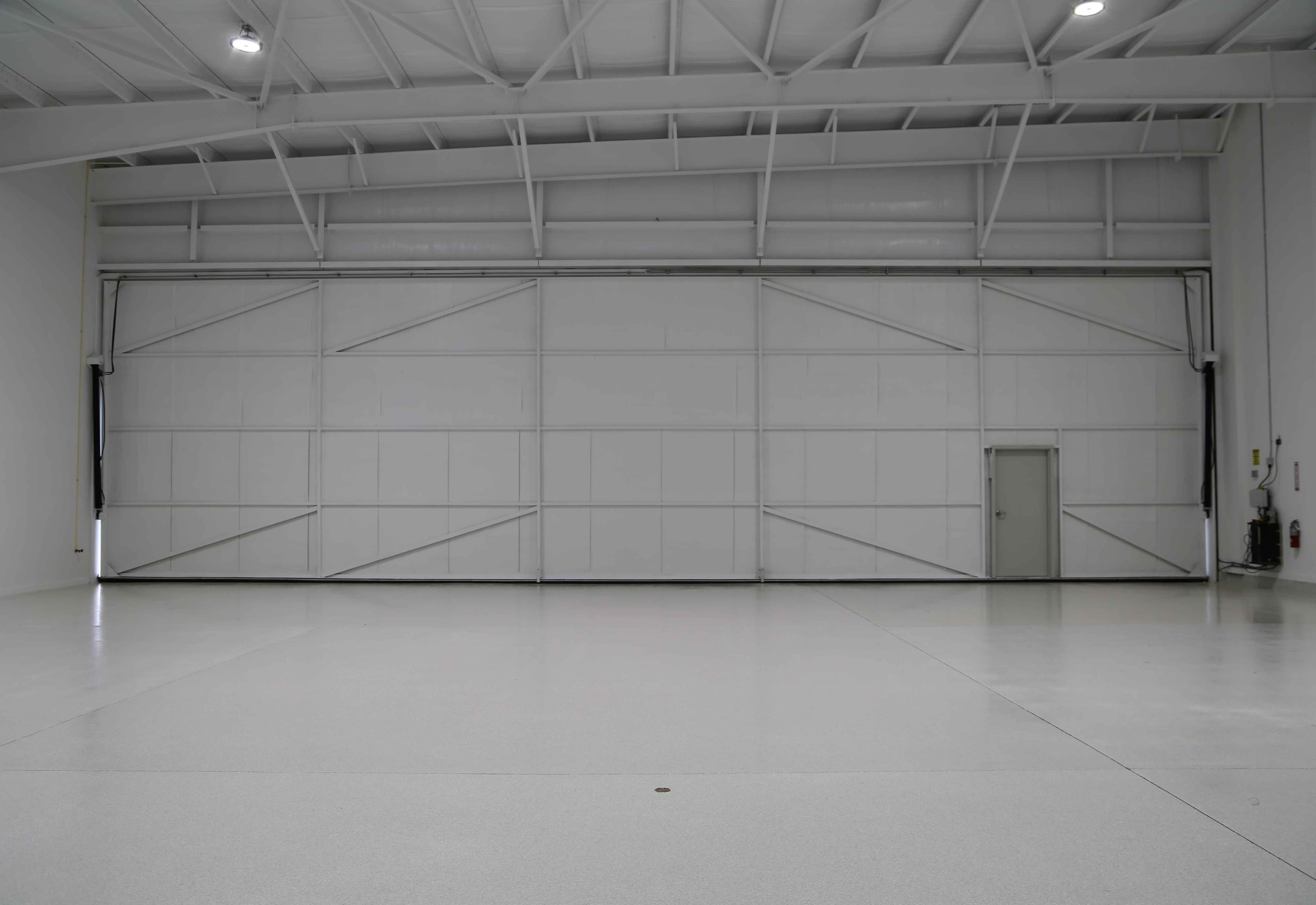 hangar popup image 1