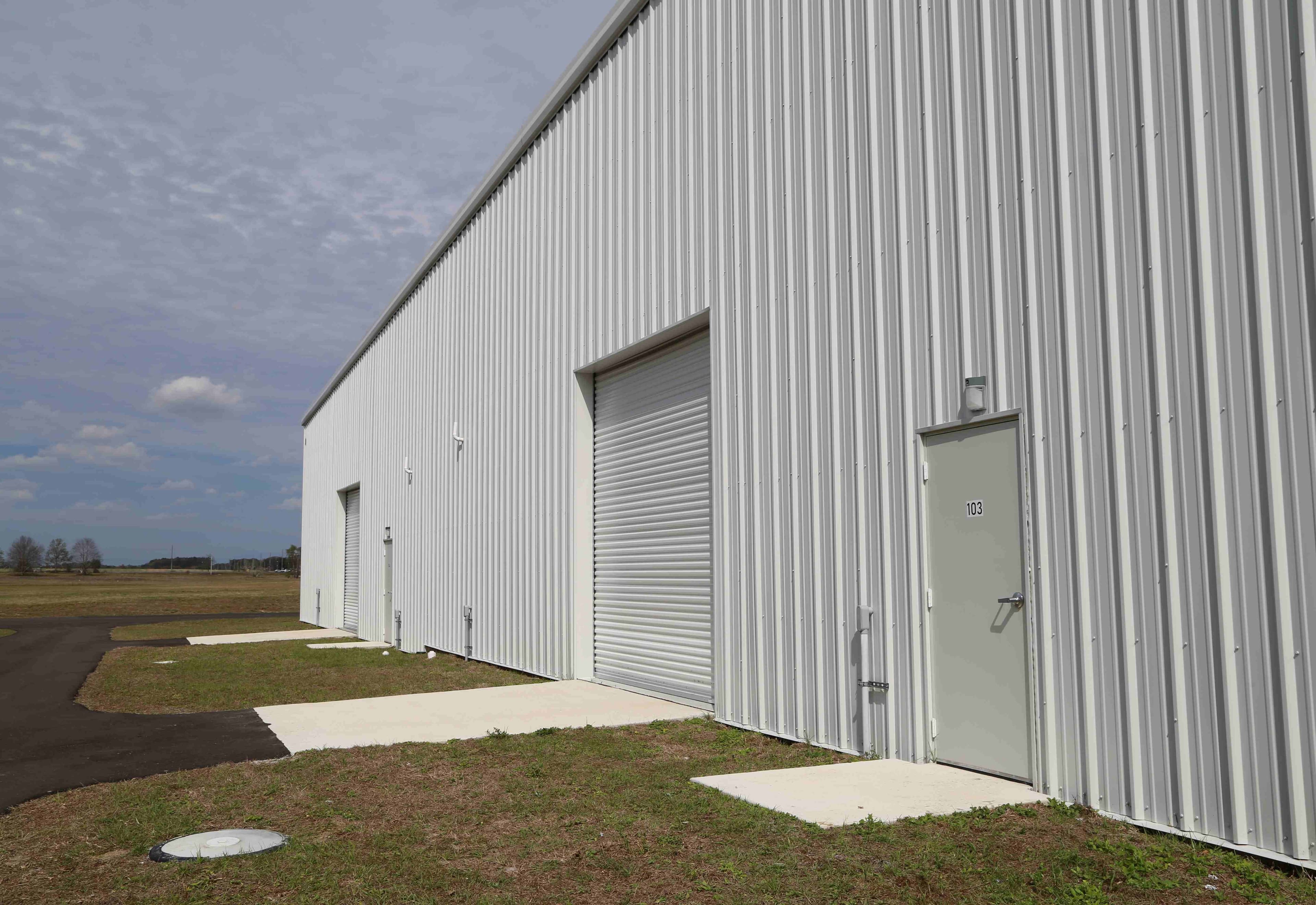 hangar popup image 8