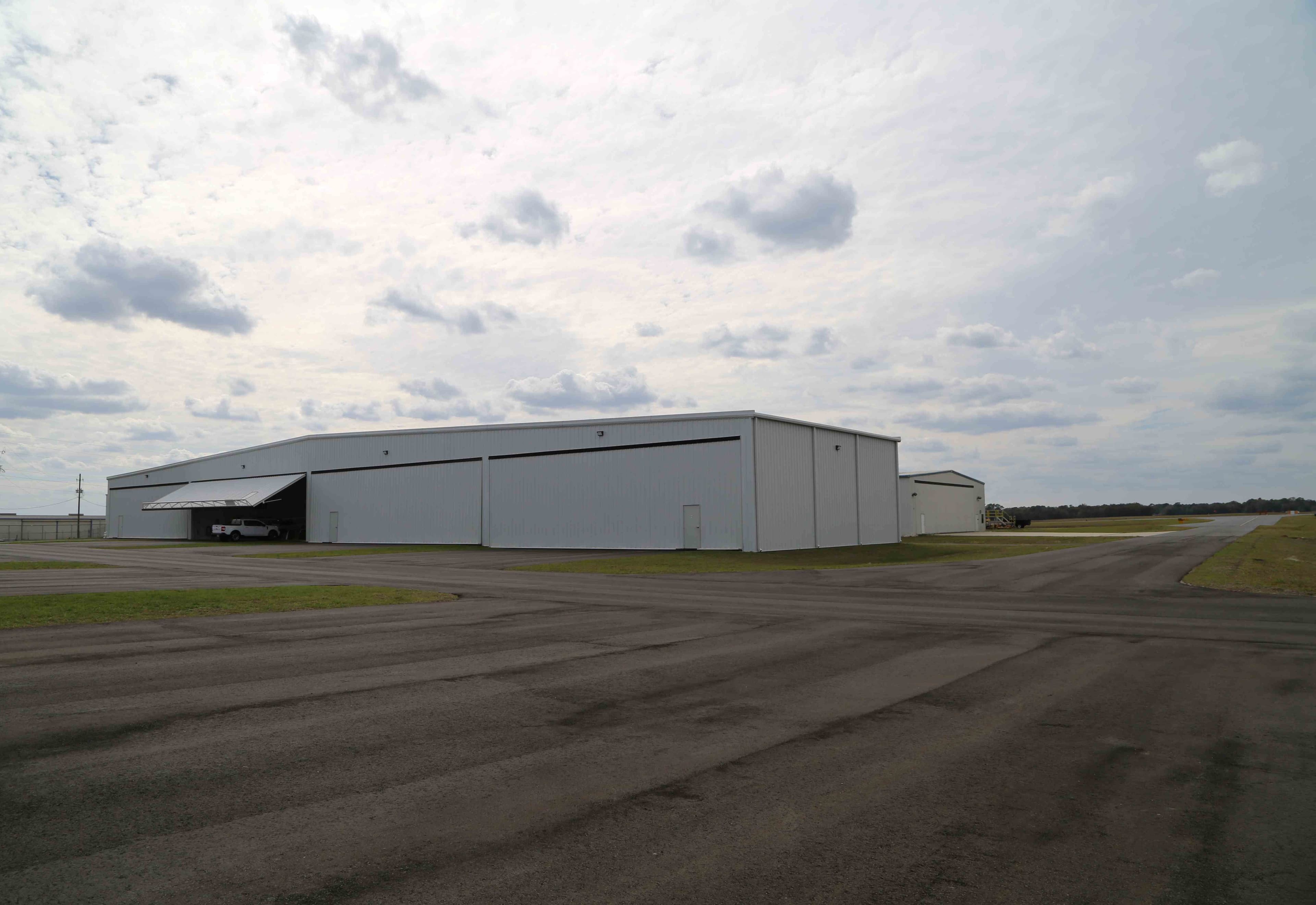 hangar popup image 9