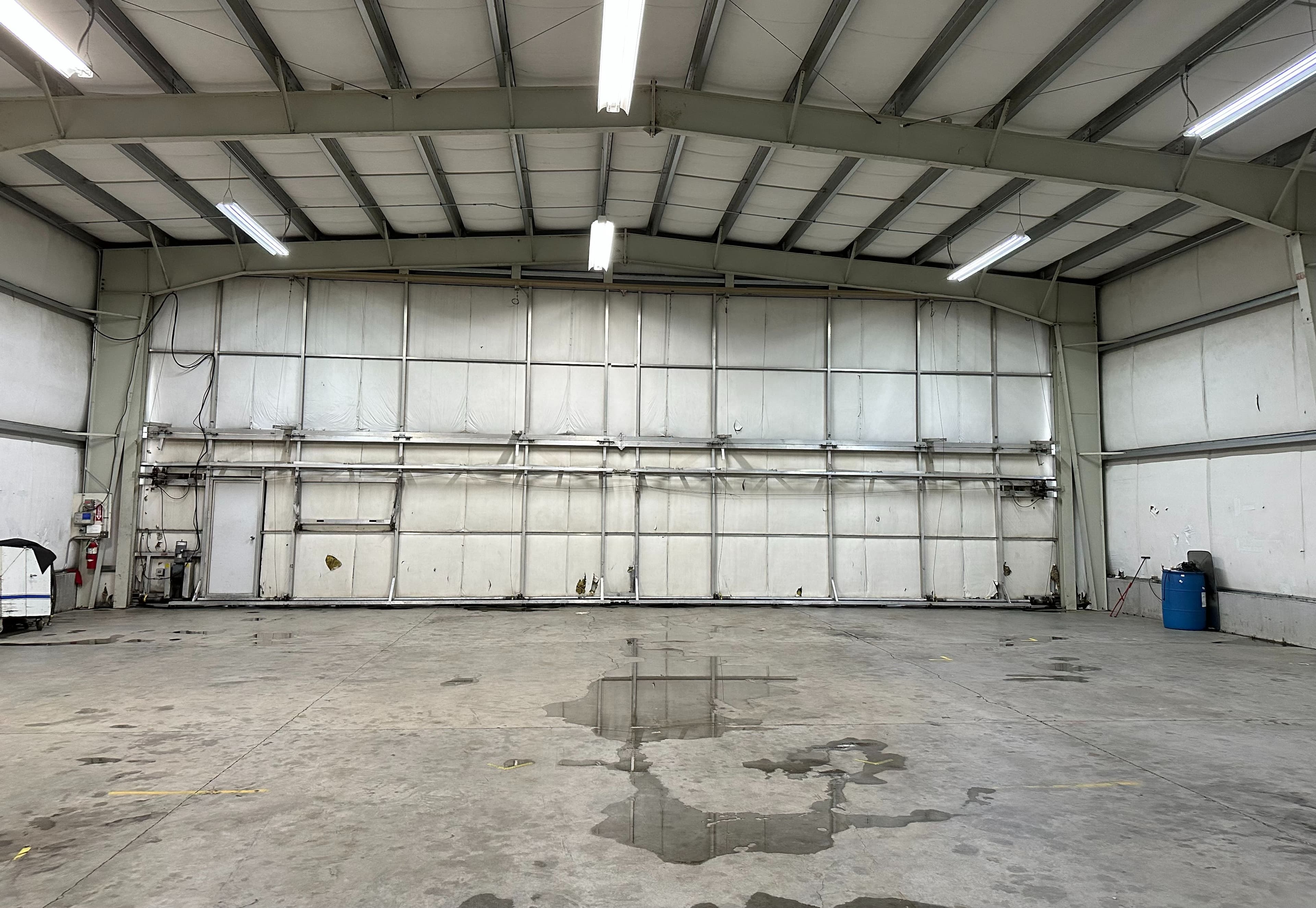 hangar popup image 4