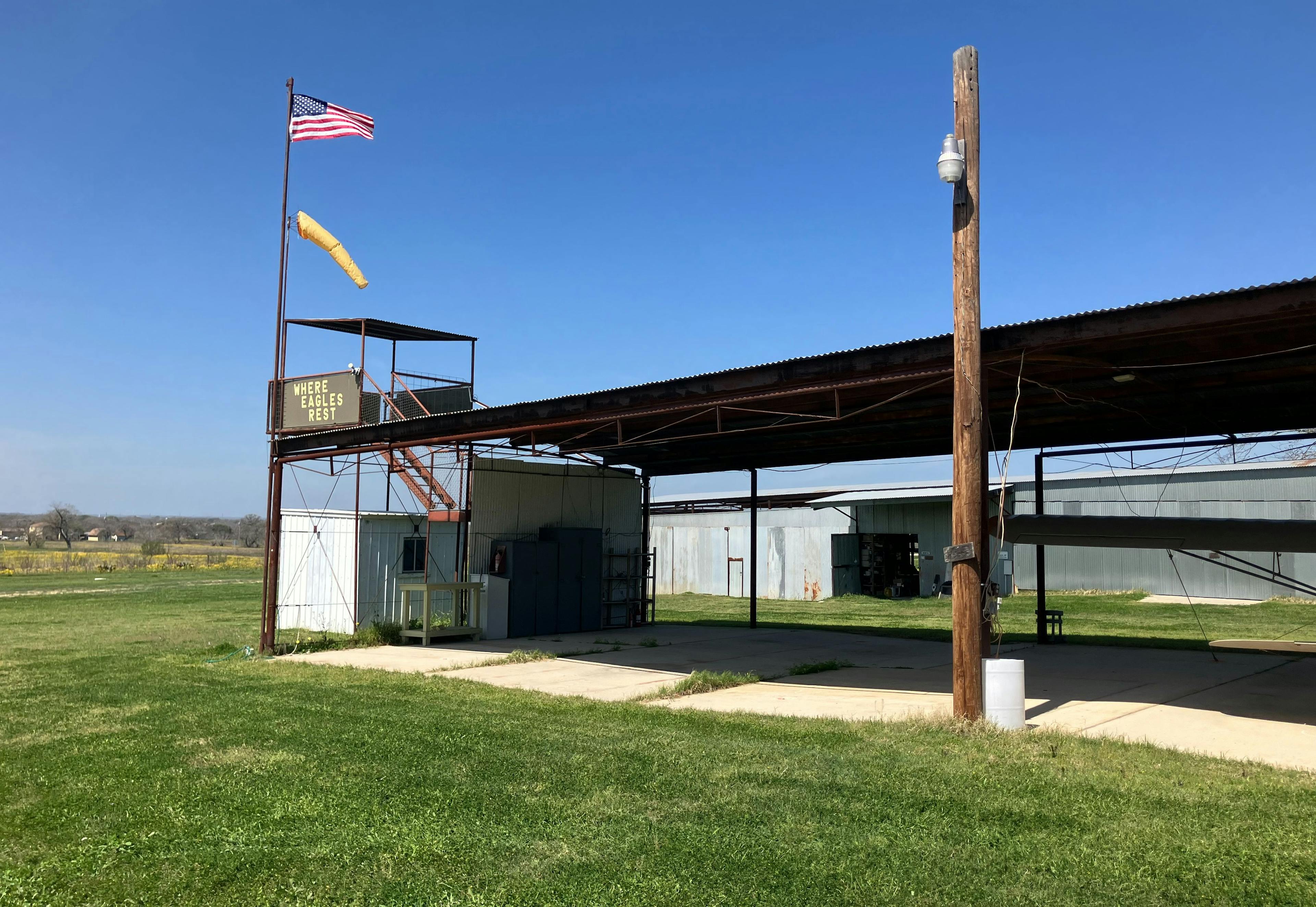 Shade Hangars 2800 ft Turf Runway 4