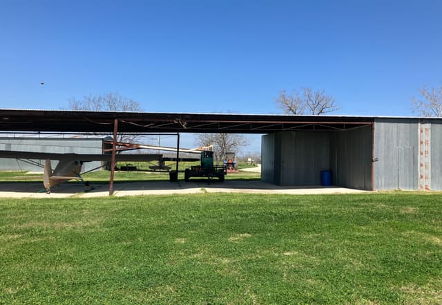 Shade Hangars 2800 ft Turf Runway 4