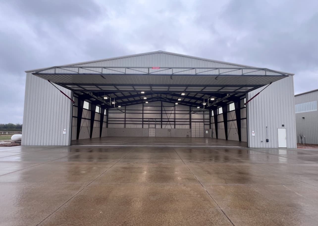 Executive Hangar Space for Rent 3