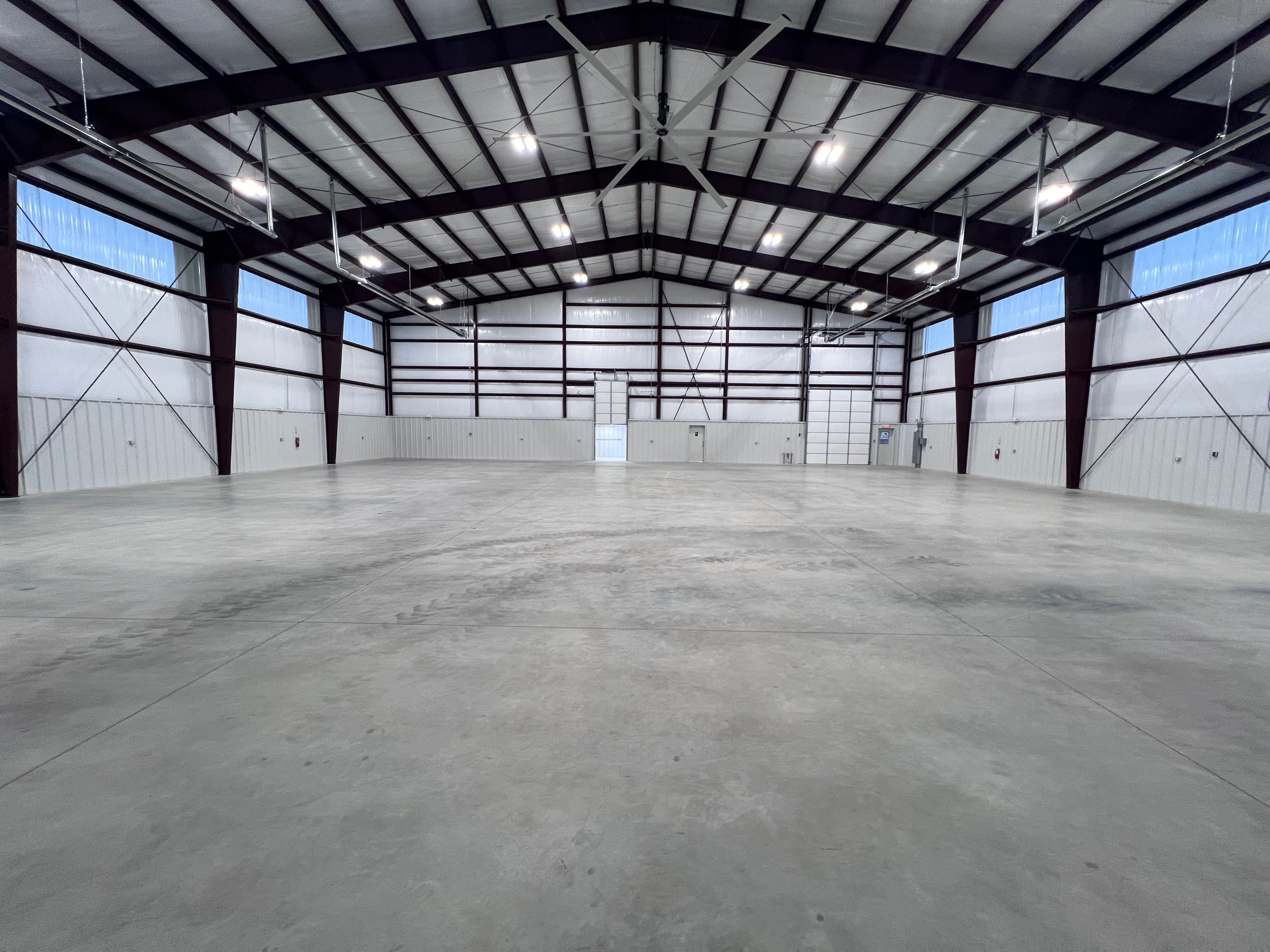 Executive Hangar Space for Rent 4