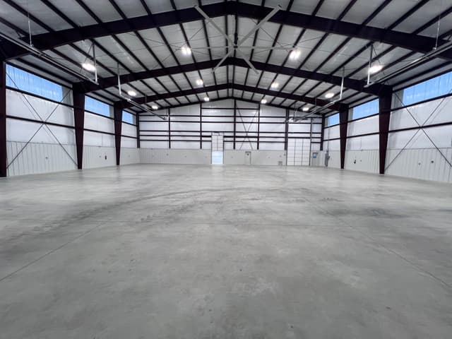 Executive Hangar Space for Rent 3