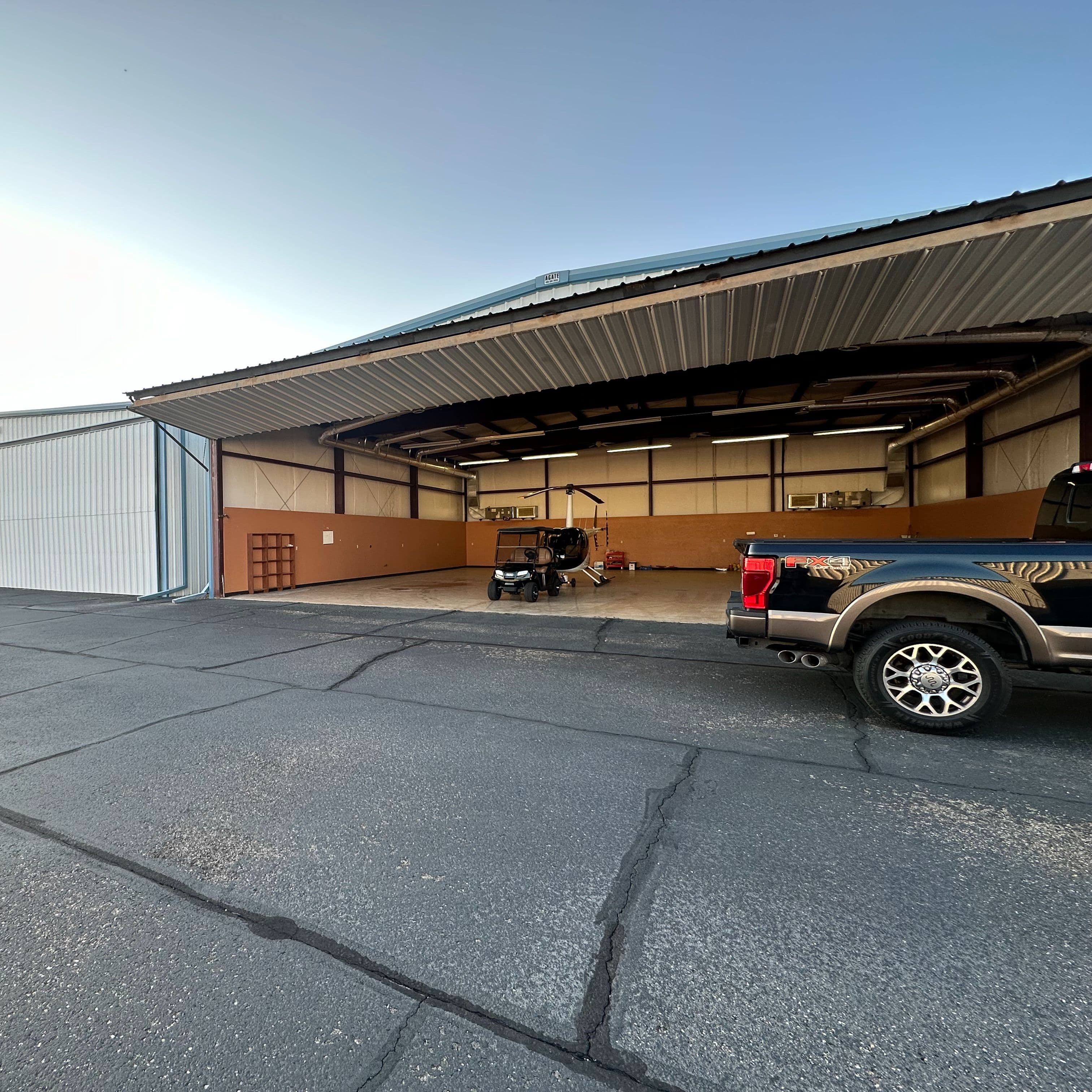 Short-term or long-term hangar space for rent at Ryan Airfield 4