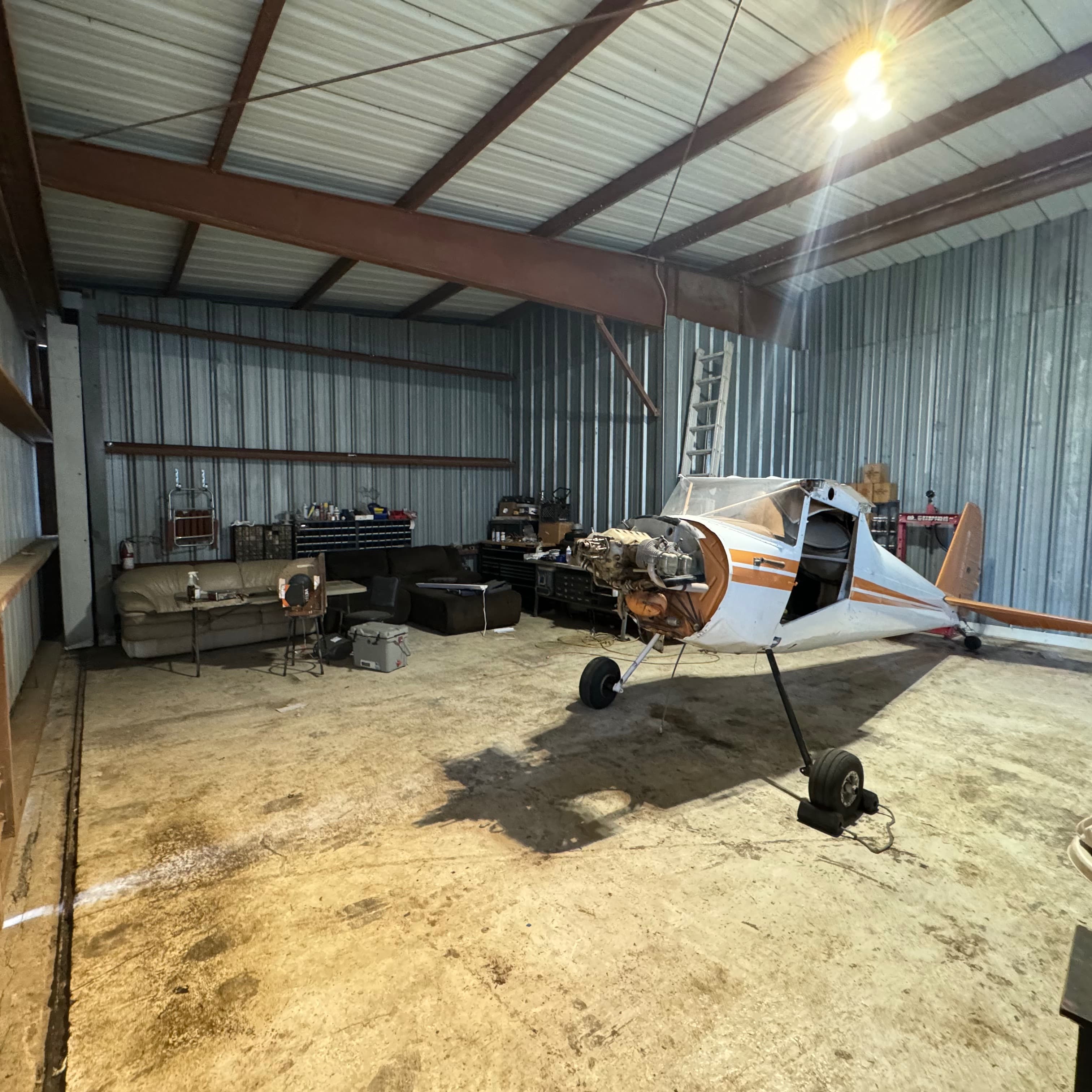 hangar popup image 2