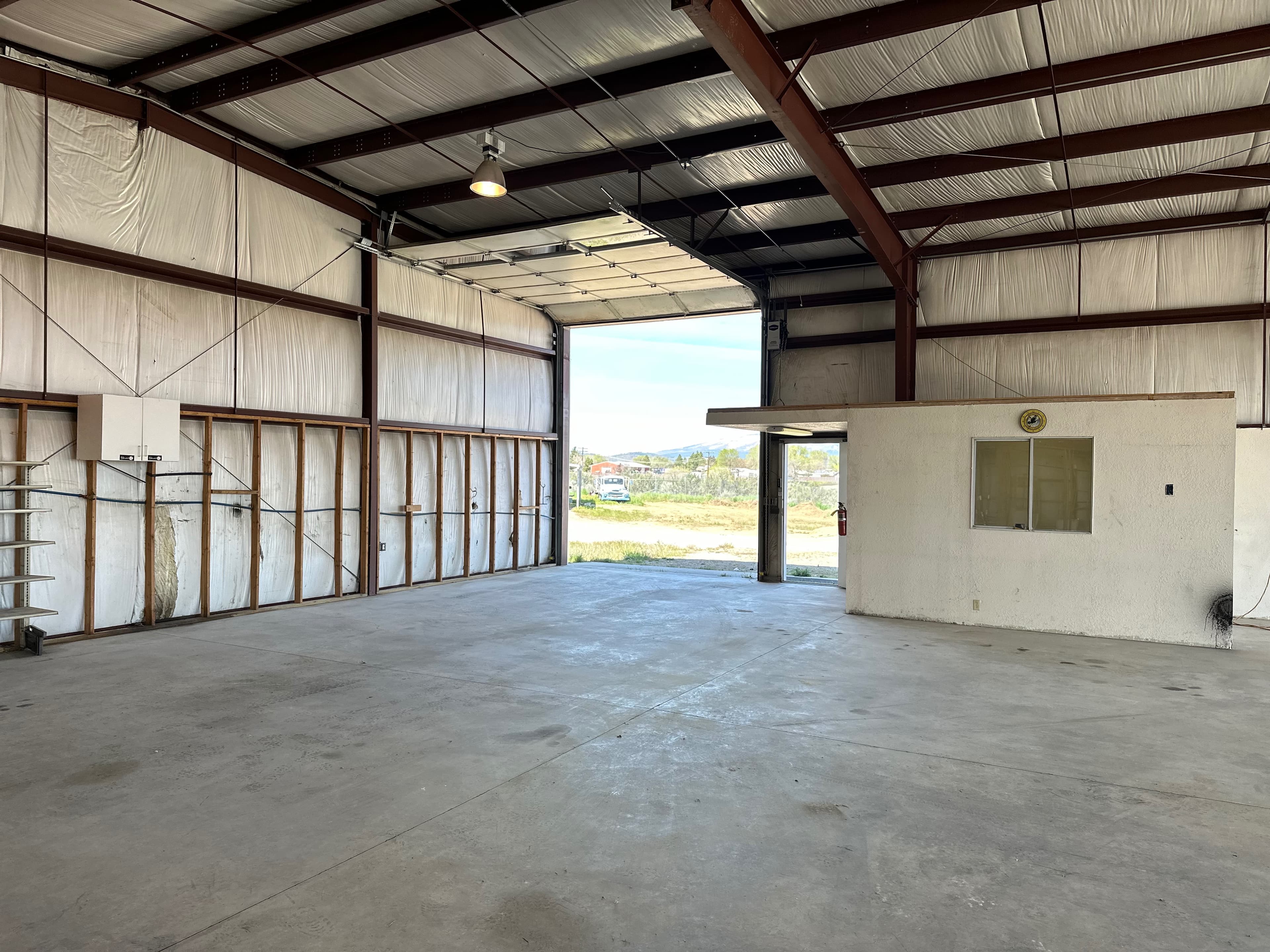 Hangar For Rent  5