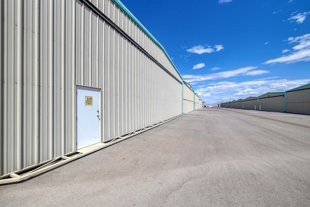 NLV Airport Hangar OB-2 4