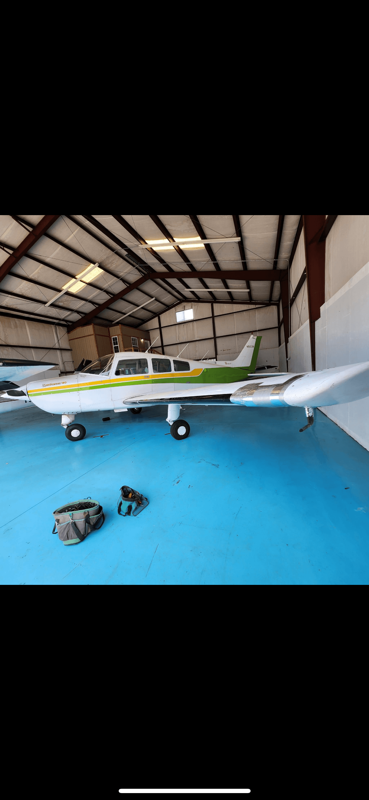 Shared hangar at T31 Aerocountry airport  3