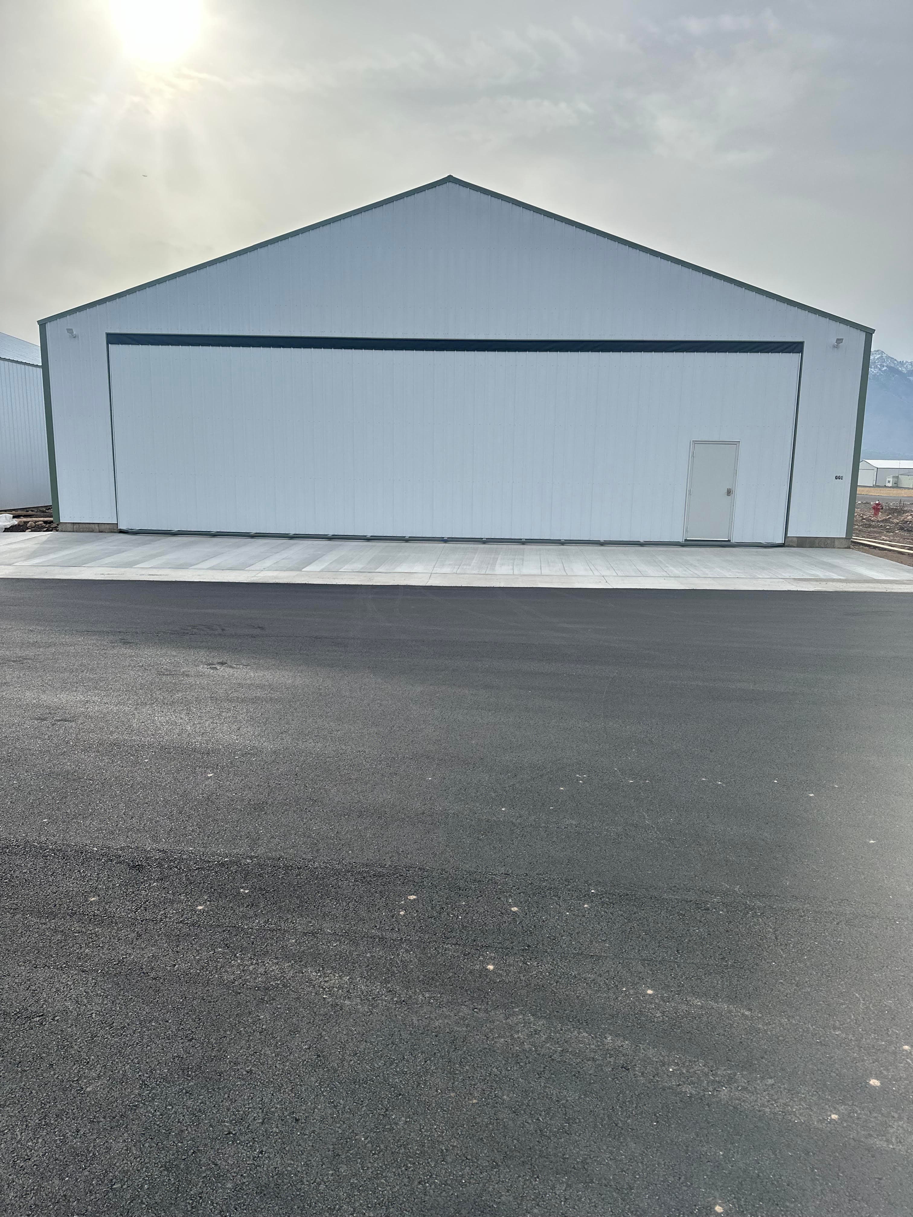 Morgan County Utah     Shared Hangar For Rent 3