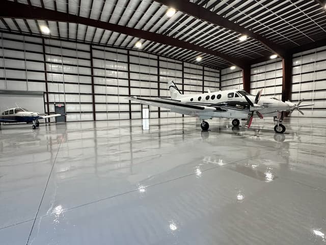 Large Hangar Space in Pompano Beach 2