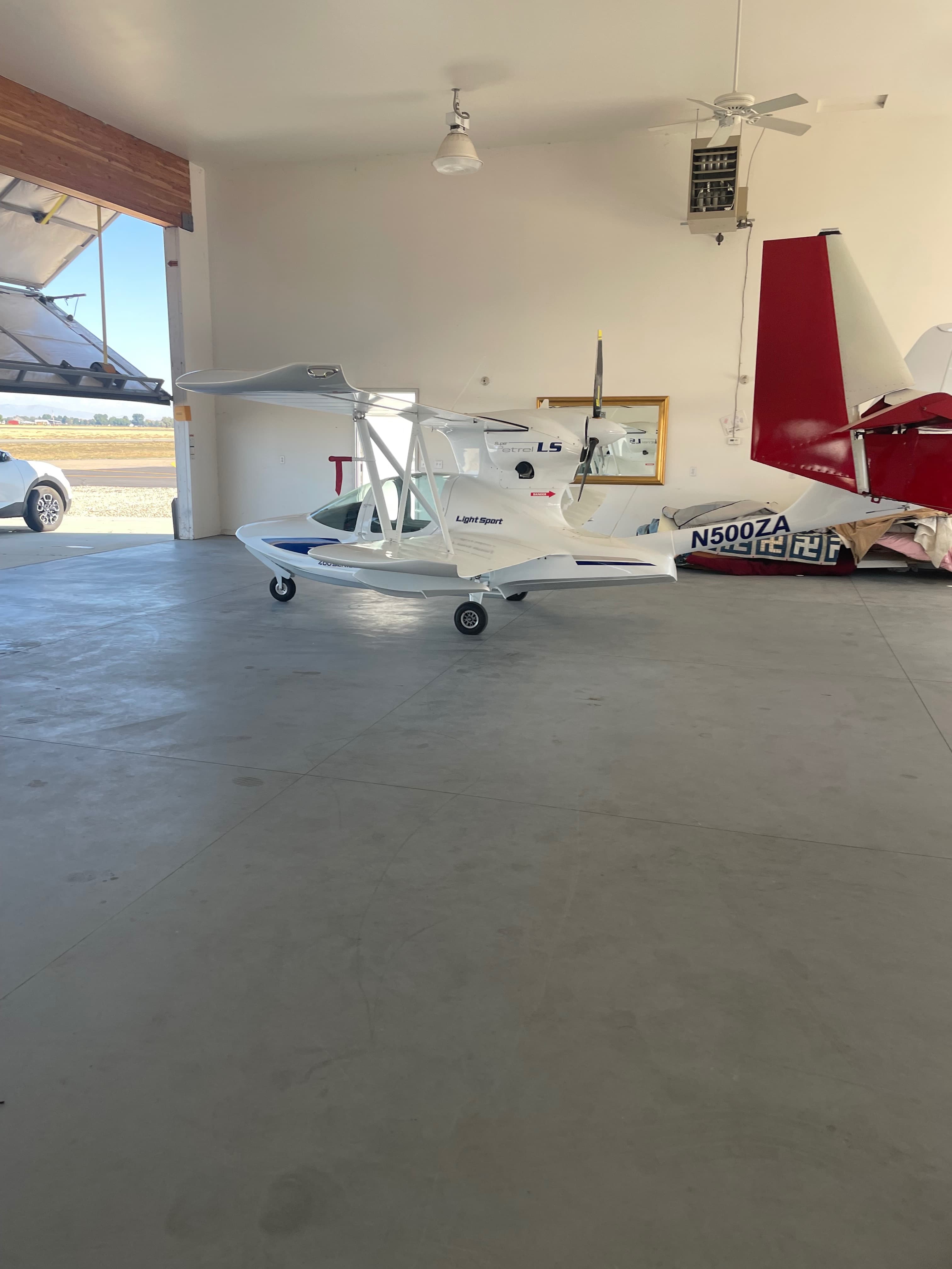 Hangar space for rent 6