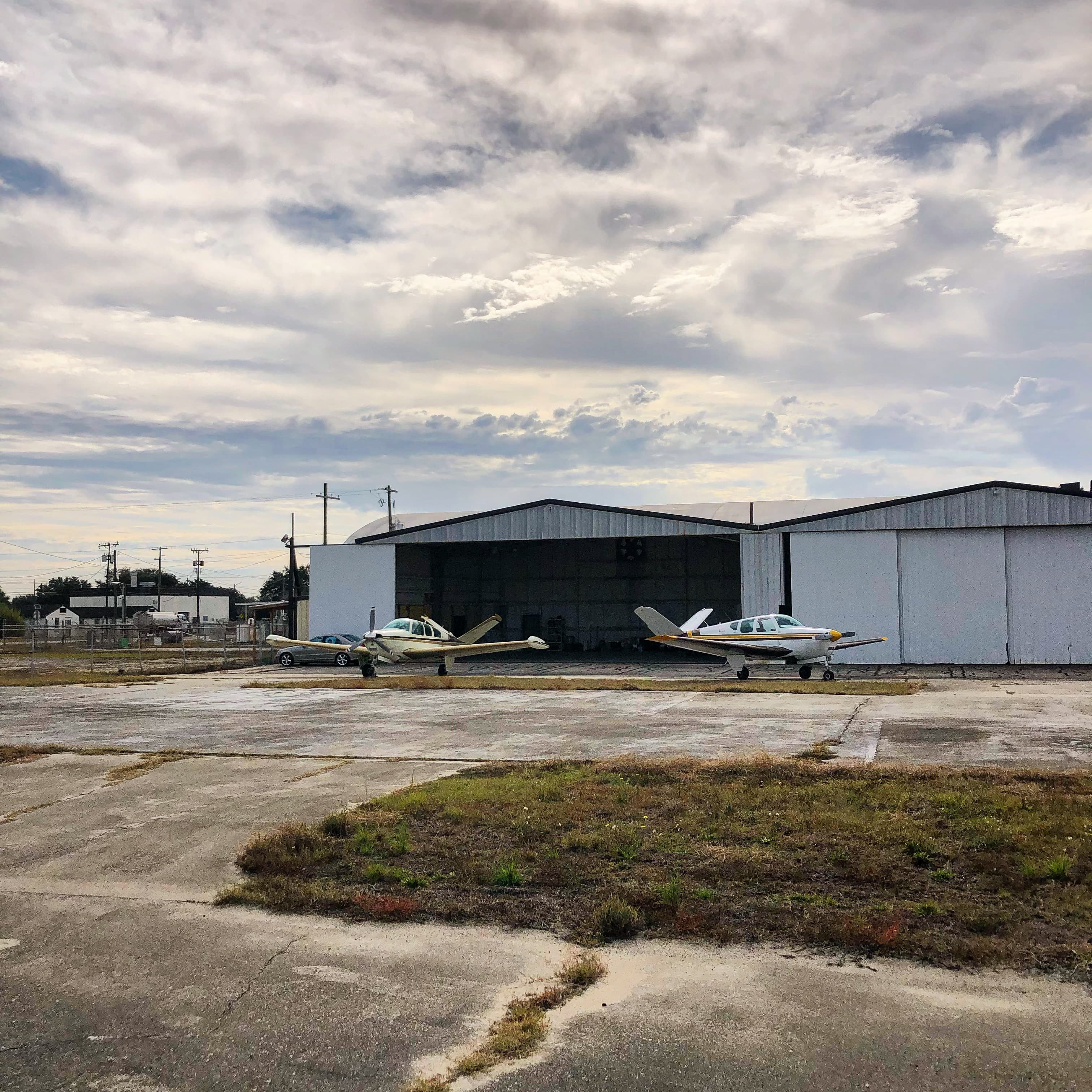 Light Aircraft Long Term Hangar spot at KSAV 6