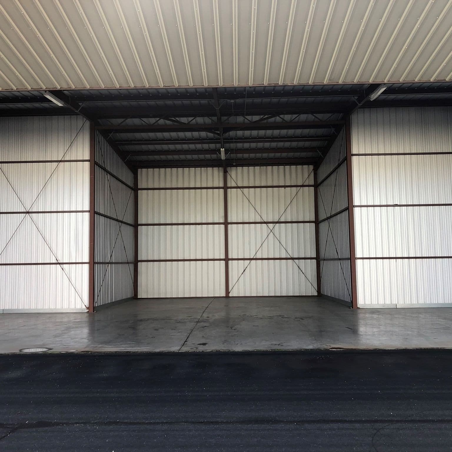 Large T Hangar 6