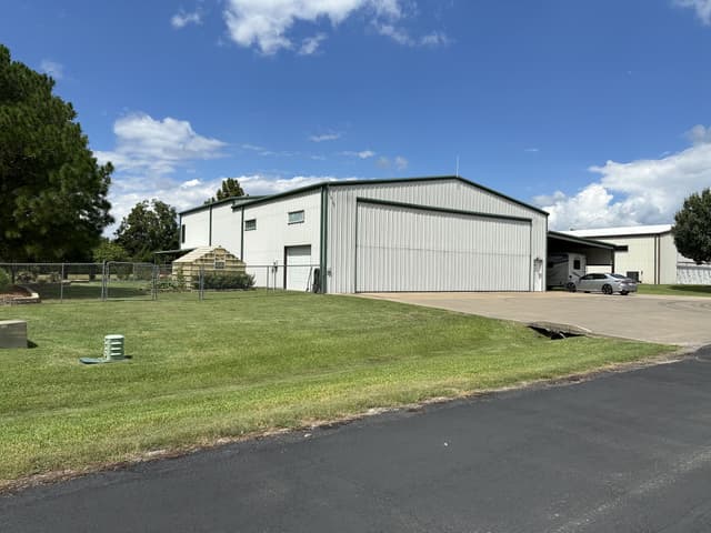 Private Hangar Home - Tailwind Airpark - 1TA7 4