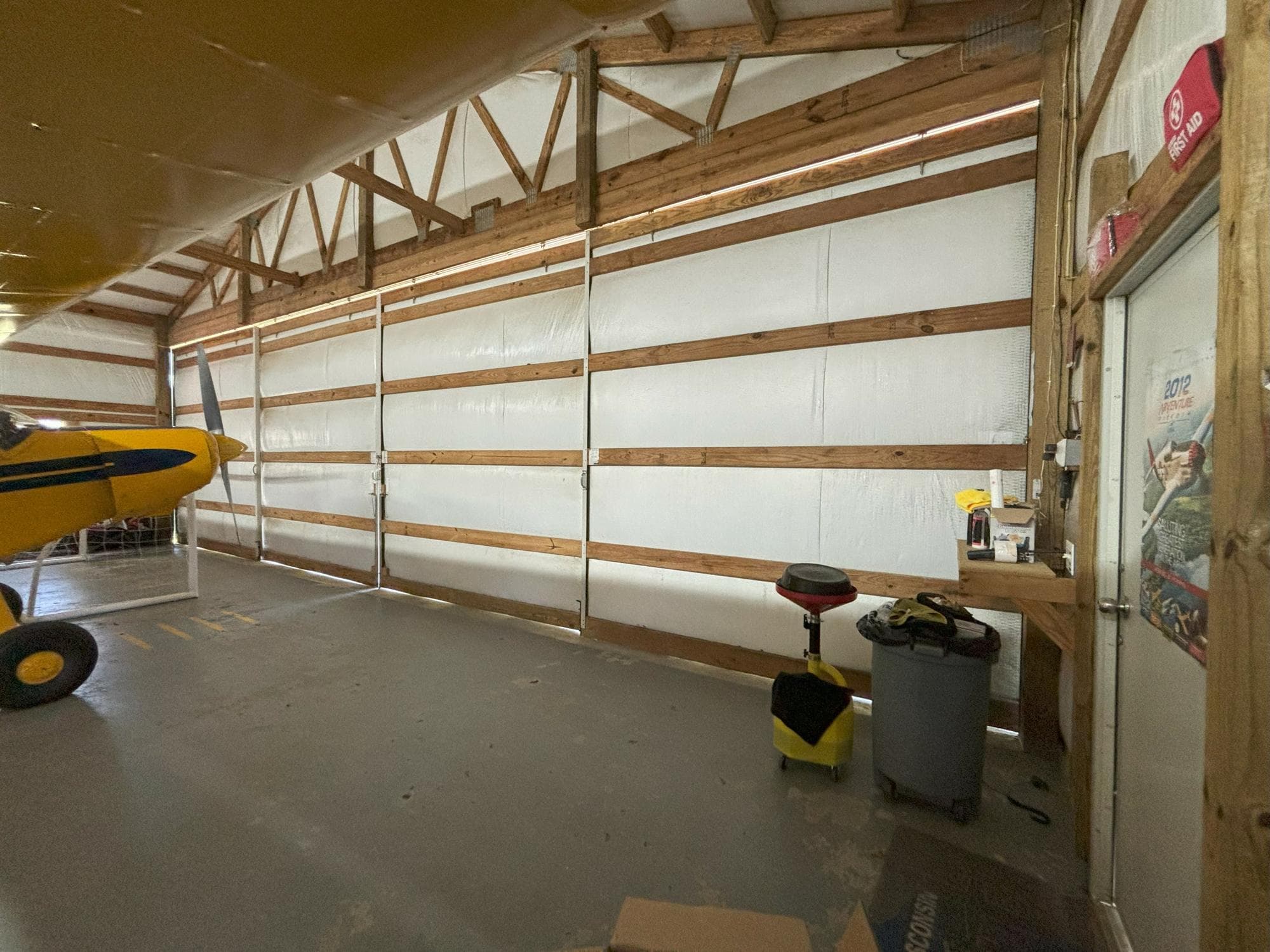 hangar popup image 2