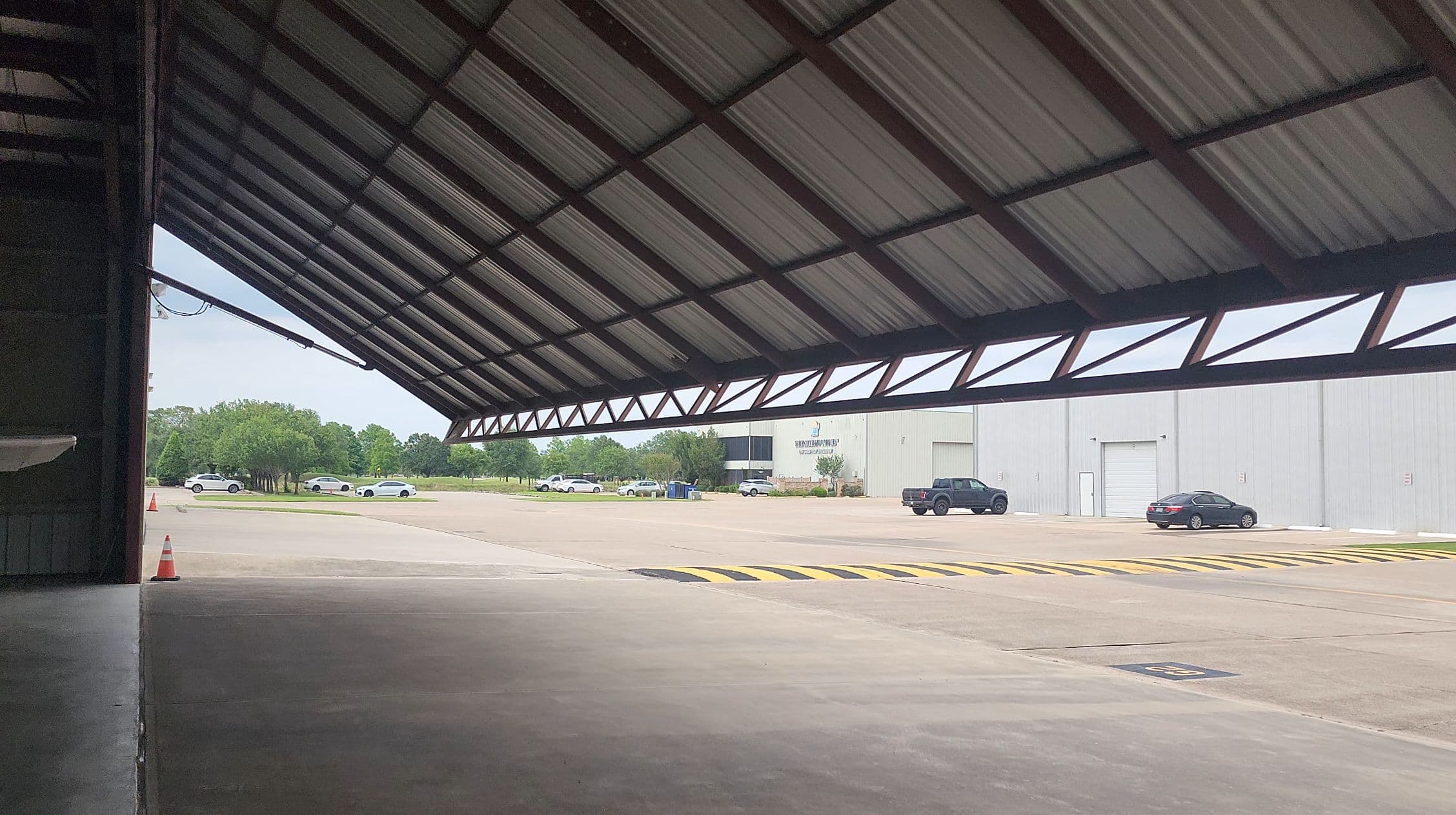 hangar popup image 15