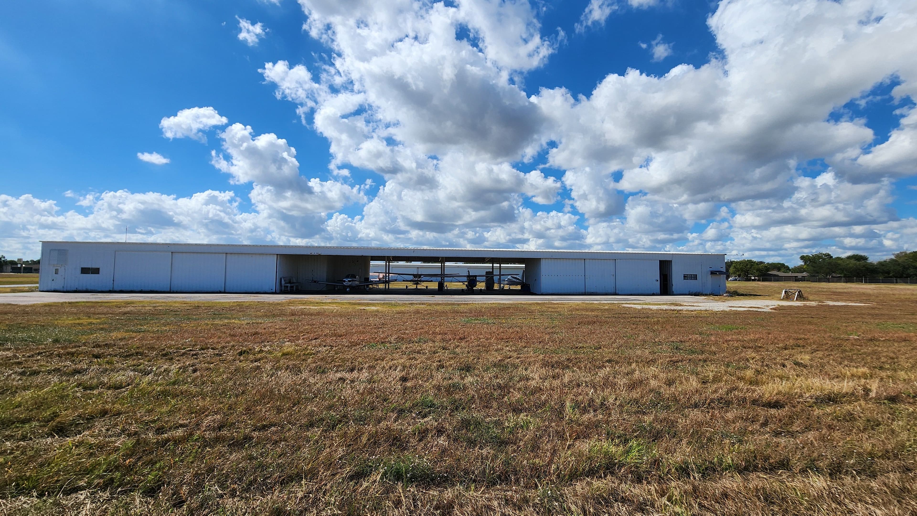 hangar popup image 12