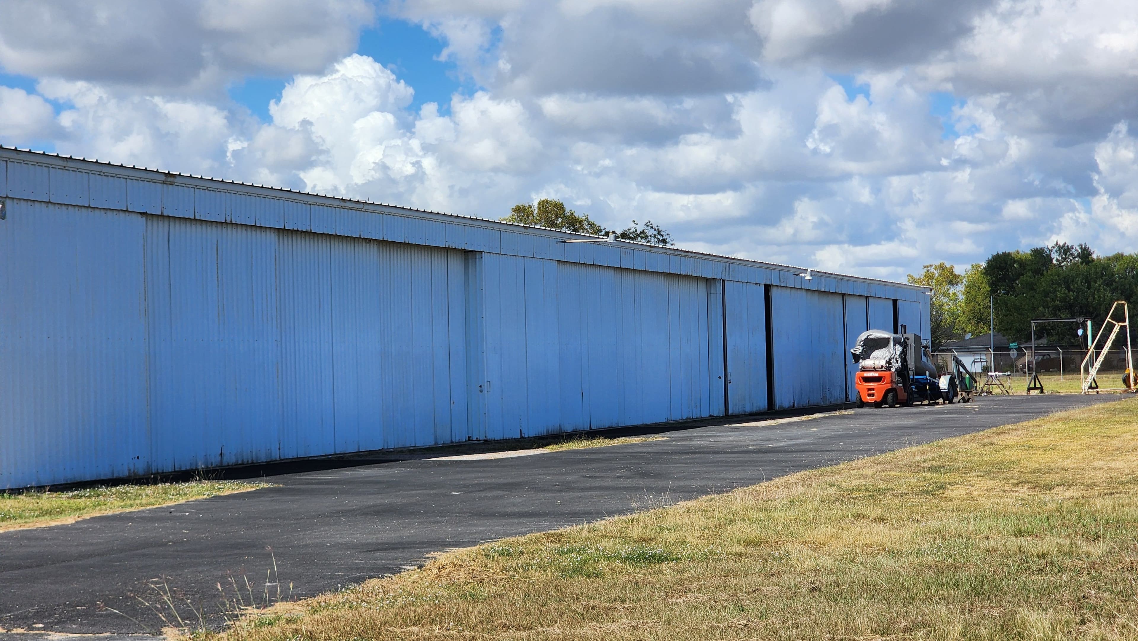 hangar popup image 9