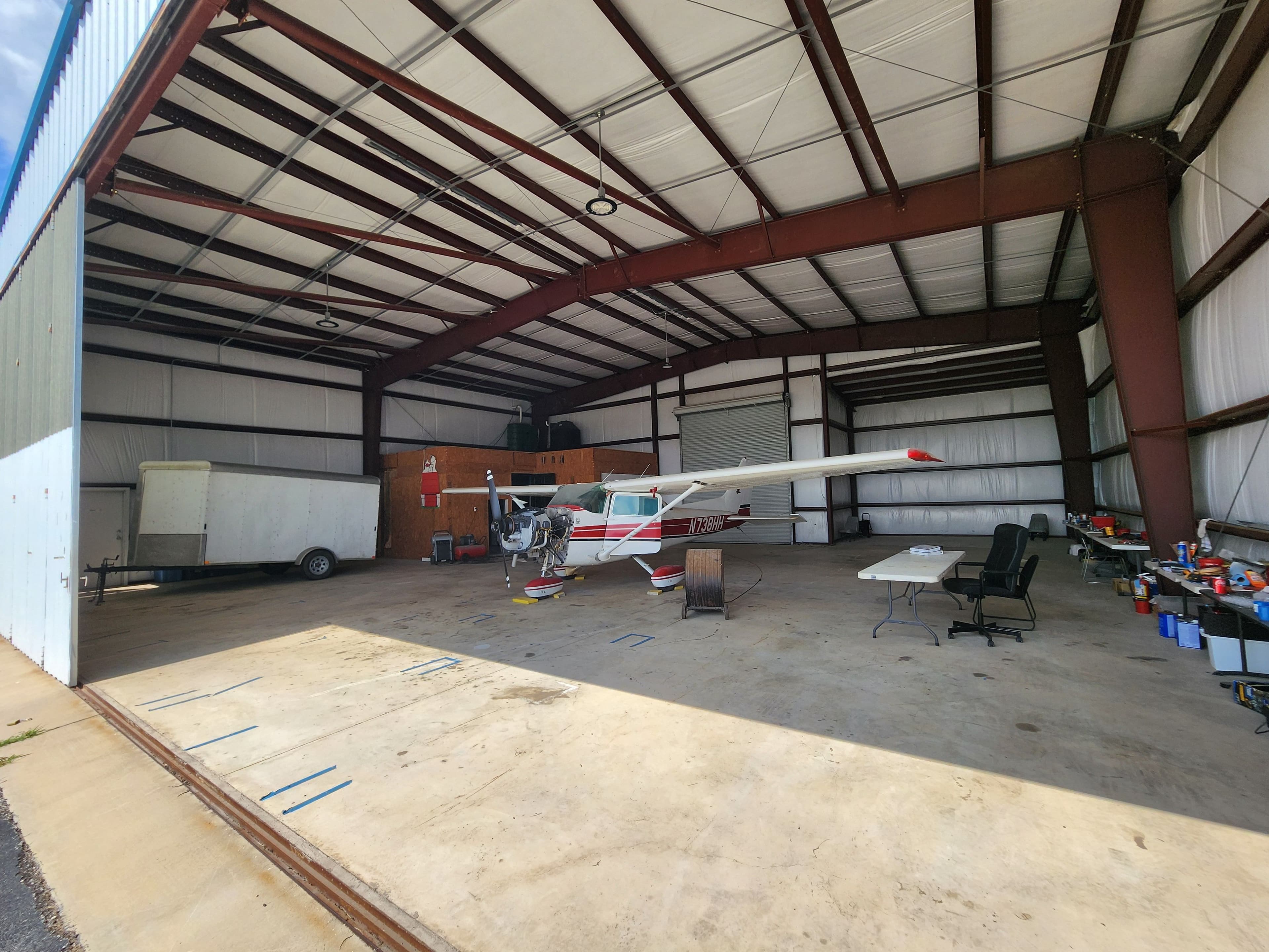 hangar popup image 6