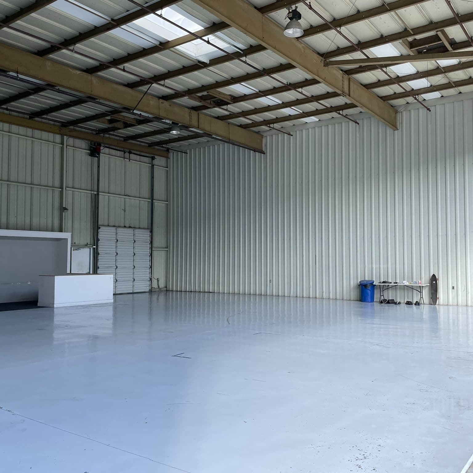 hangar popup image 3