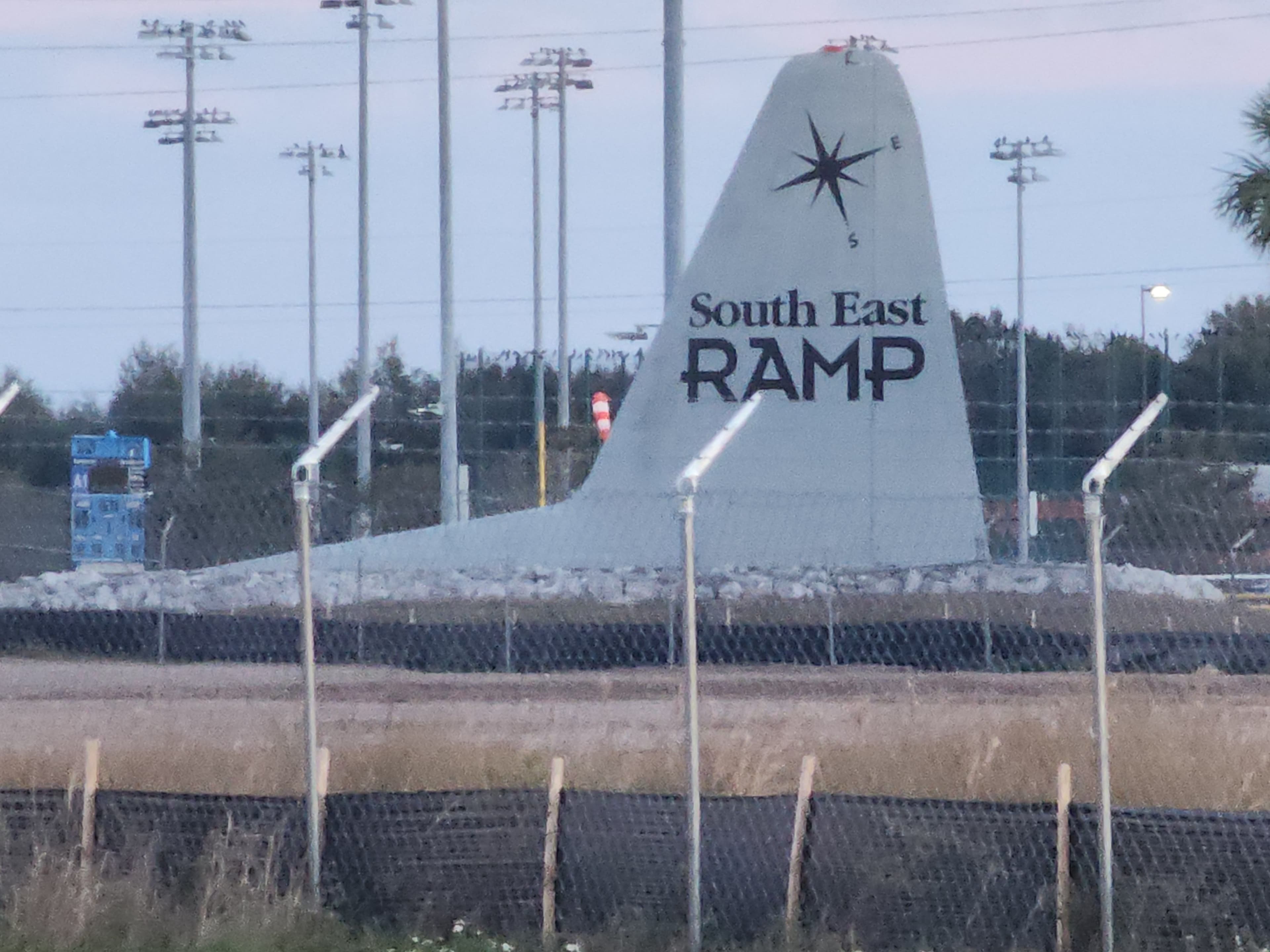 hangar popup image 7