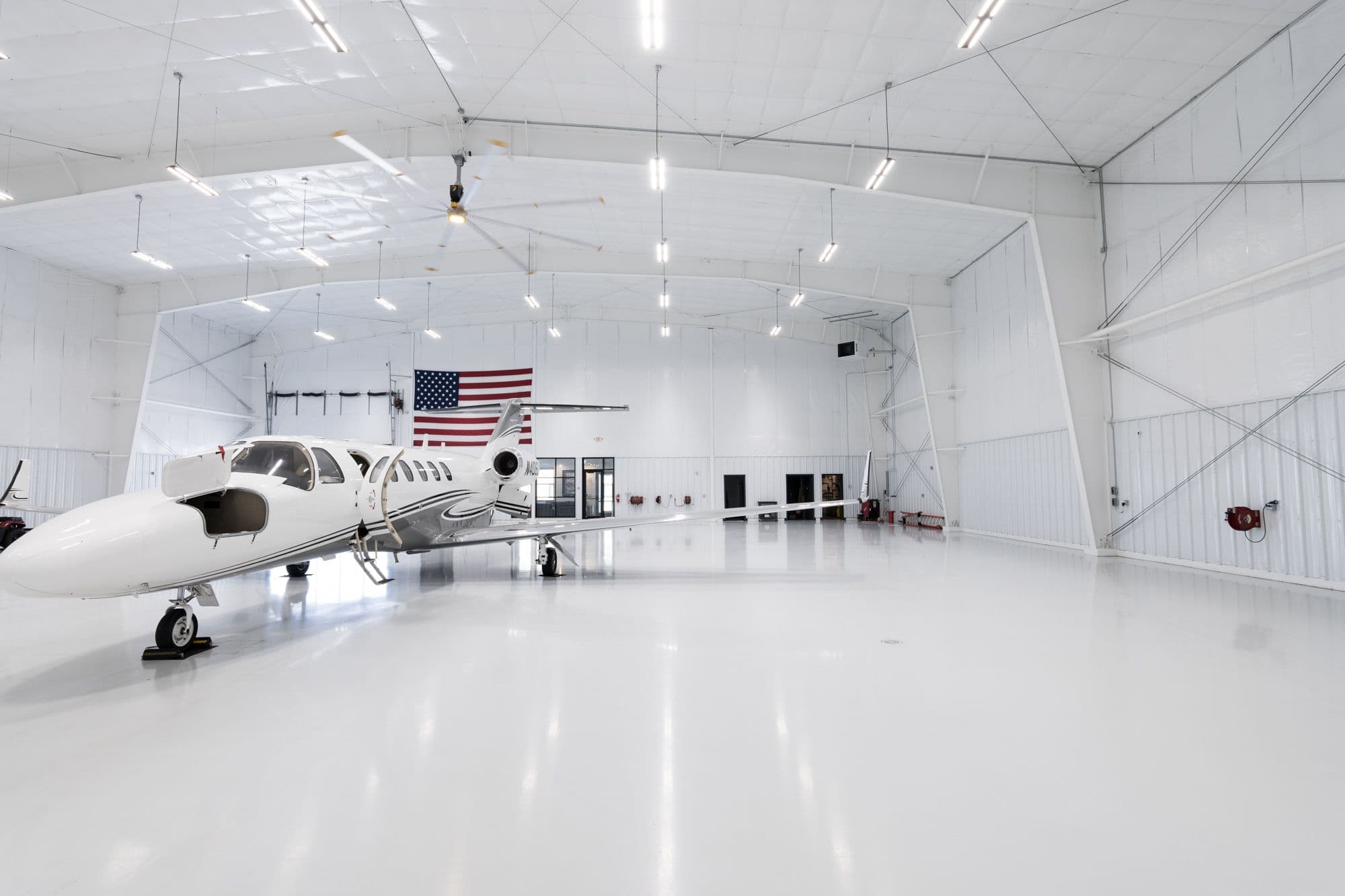 hangar popup image 2