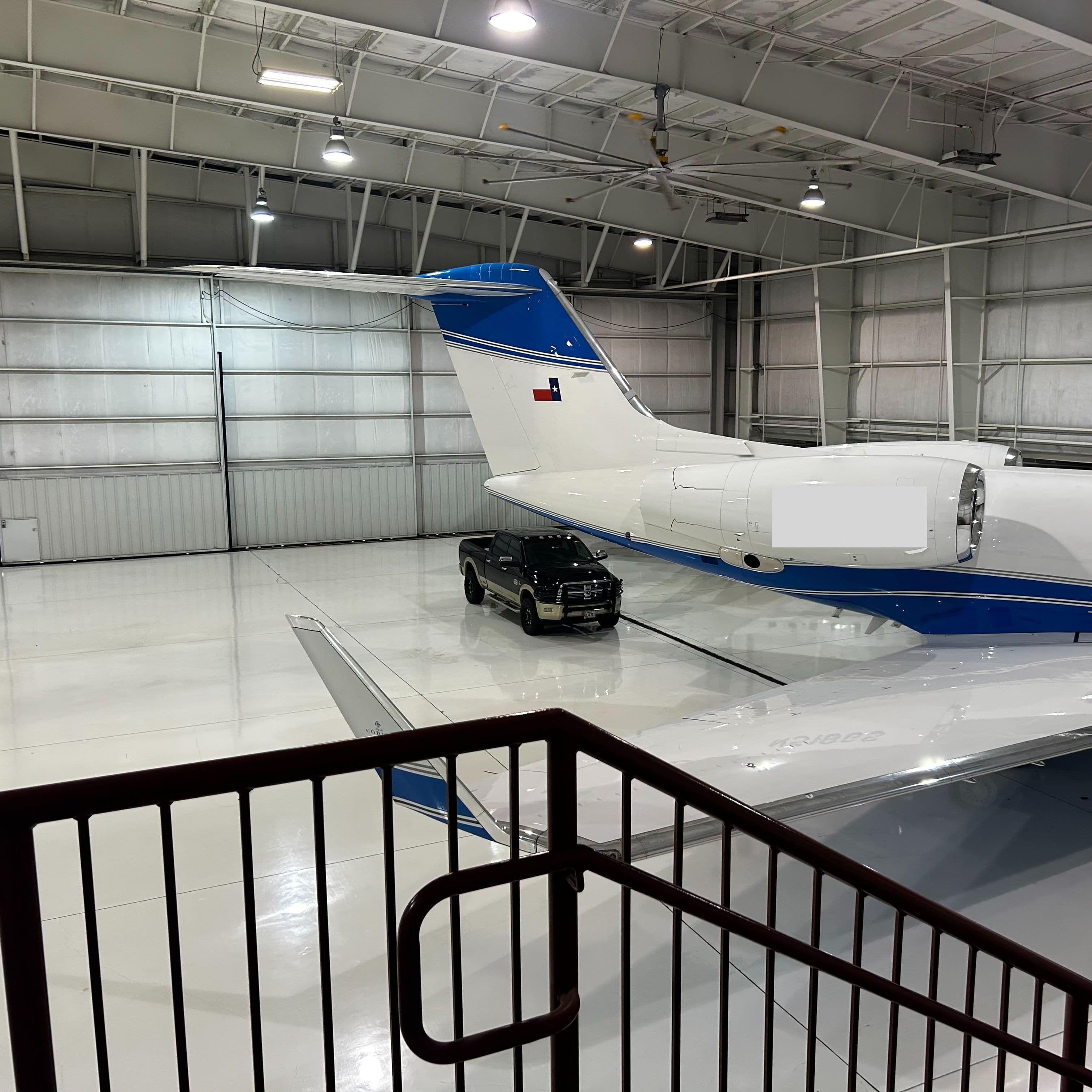 hangar popup image 5