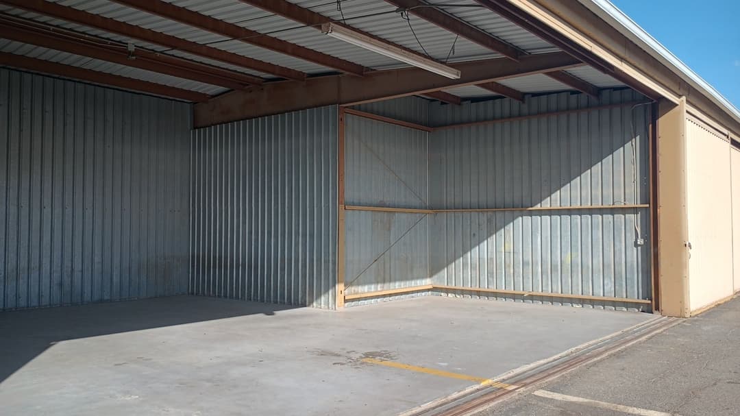 Hangar Image Hangar Image